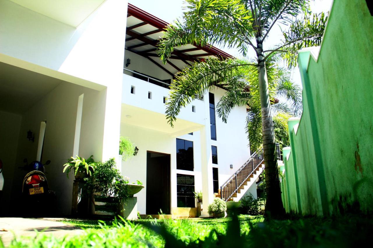 Shakuna Villa Hikkaduwa Exterior foto